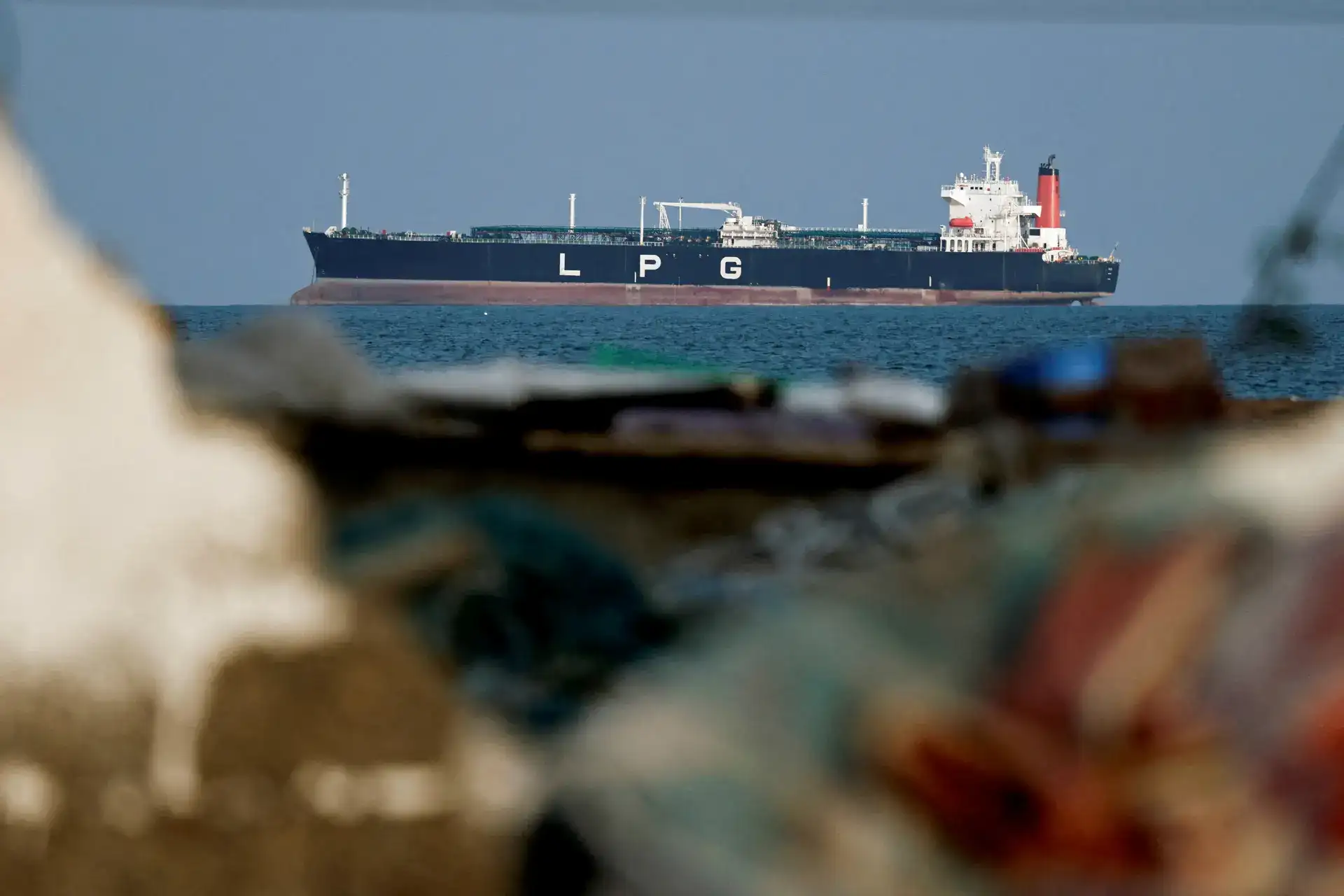 Indian LNG tanker heads toward Strait of Hormuz as US-Iran deal lifts reopening hopes