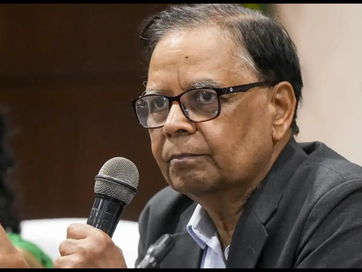 Govt needs to revive NITI Aayog's PSU, PSB privatisation program: Arvind Panagariya