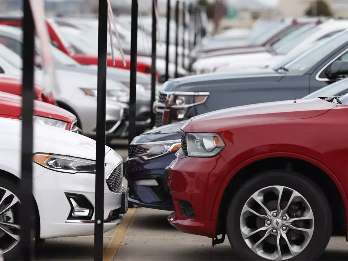 India passenger vehicle sales rise 27.3% in May to 438,854 units: SIAM