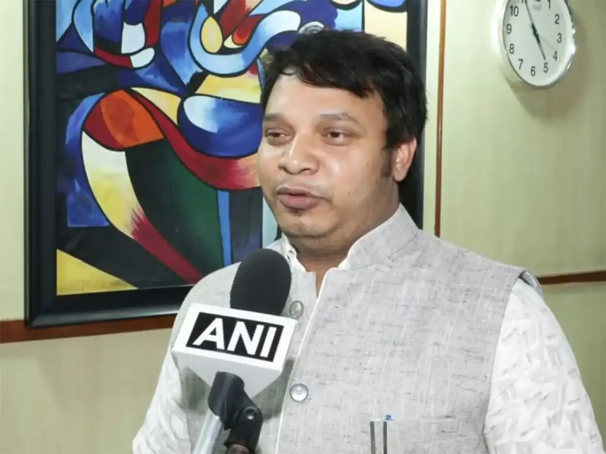 Lower crude may not mean cheaper fuel immediately: NIPFP economist