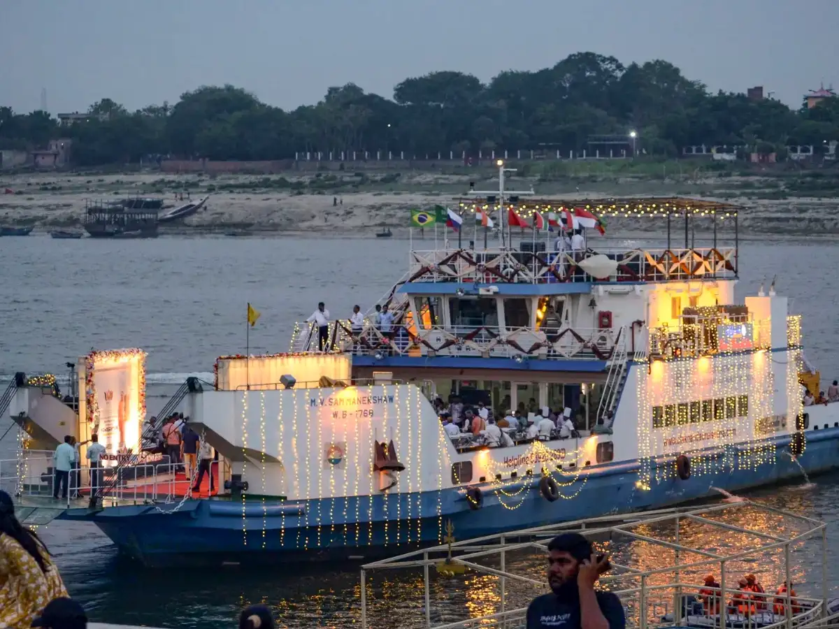 Govt waives customs overtime charges for cruise passengers