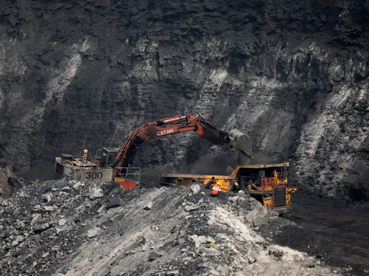 India's thermal coal imports sink to a 4-year low as green energy reshapes demand