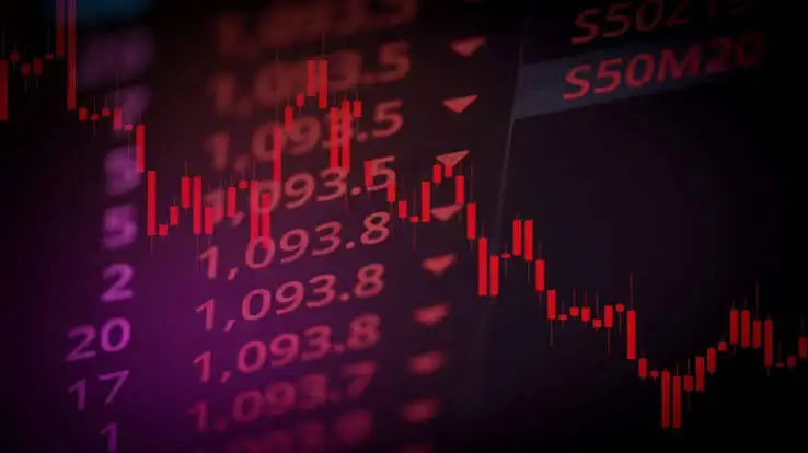 Nifty IT crashes 6% to 3-year low as Infosys, HCL Tech, other IT stocks crash up to 9%. Time to buy the dip?