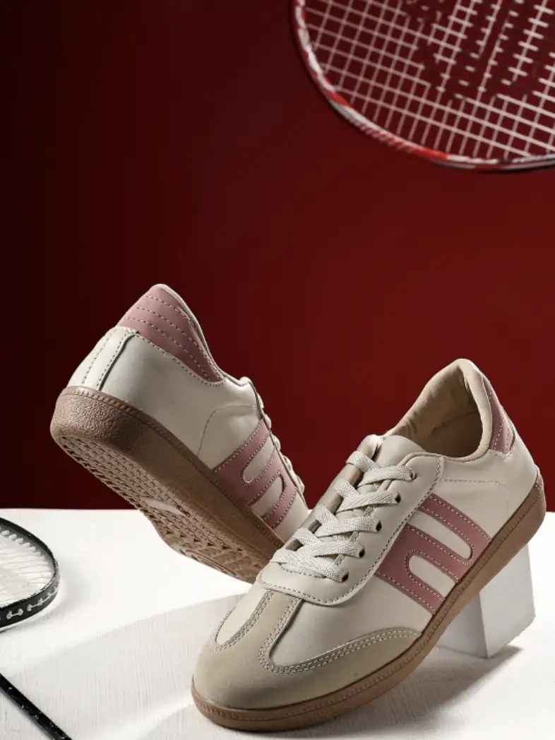 Image for TRASEWomenColourblockedLac-UpSneakers