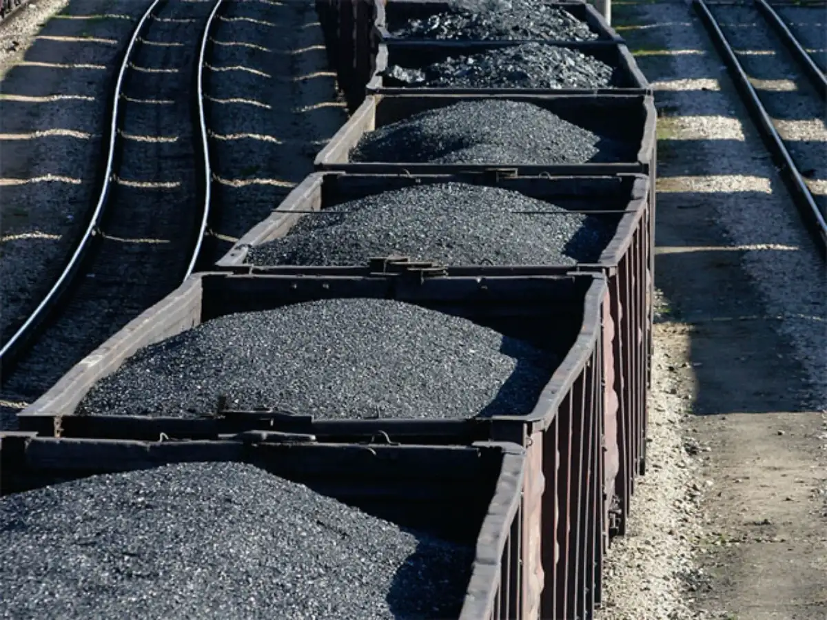 Coal stocks at power plants seen at 42 MT as demand surges