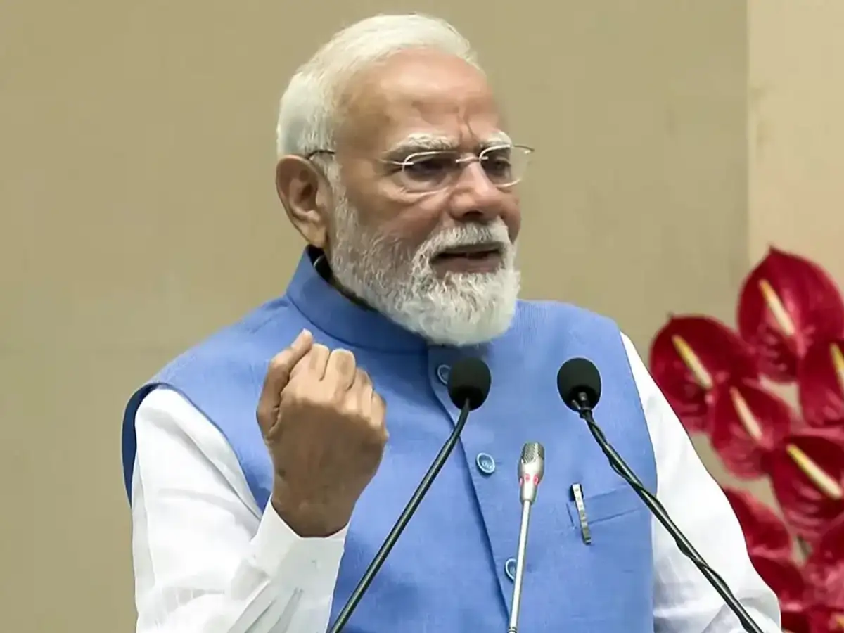 बुनियादी ढांचे से डिजिटल भरोसे तक: पीएम मोदी ने शासन में गति लाने पर जोर दिया