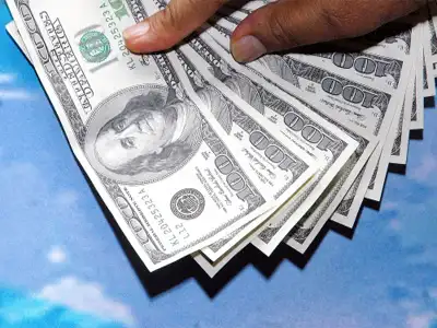 Sovereign investors with $29 trillion pivot to energy assets, flag dollar fears