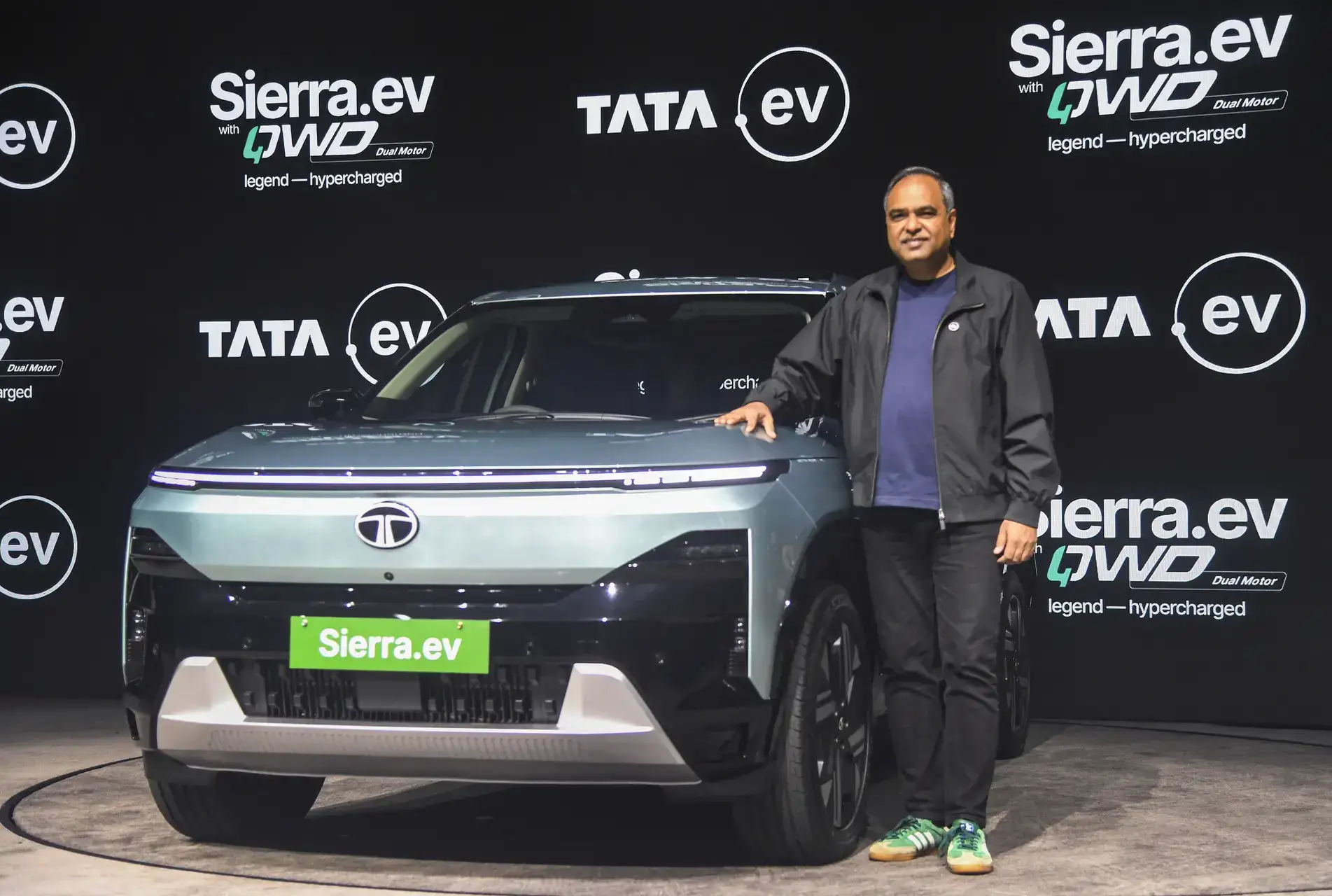EVs to account for 10% of India's car market by FY27, says Tata Motors' Shailesh Chandra