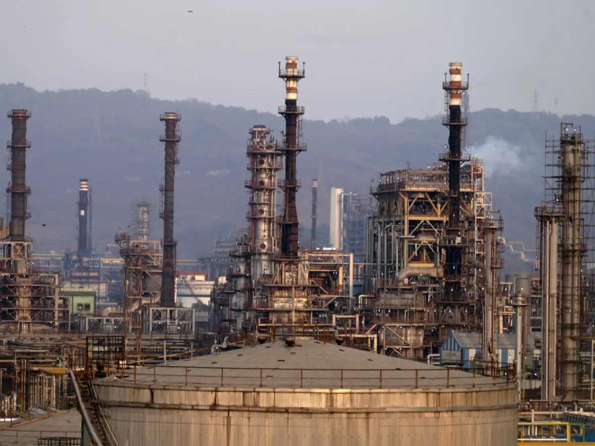 Indian state refiners ready for Iran oil if US extends waivers