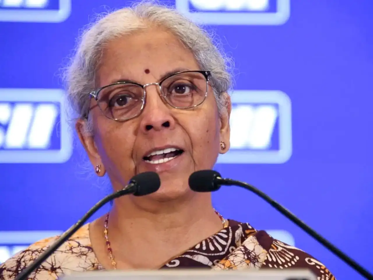 FM Nirmala Sitharaman to meets heads of PSU banks on Mon, review foreign currency deposit mobilisation