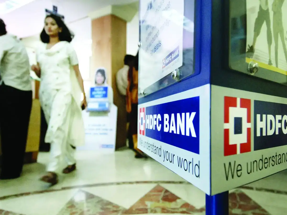 HDFC Bank redeploys backend employees to customer-facing roles