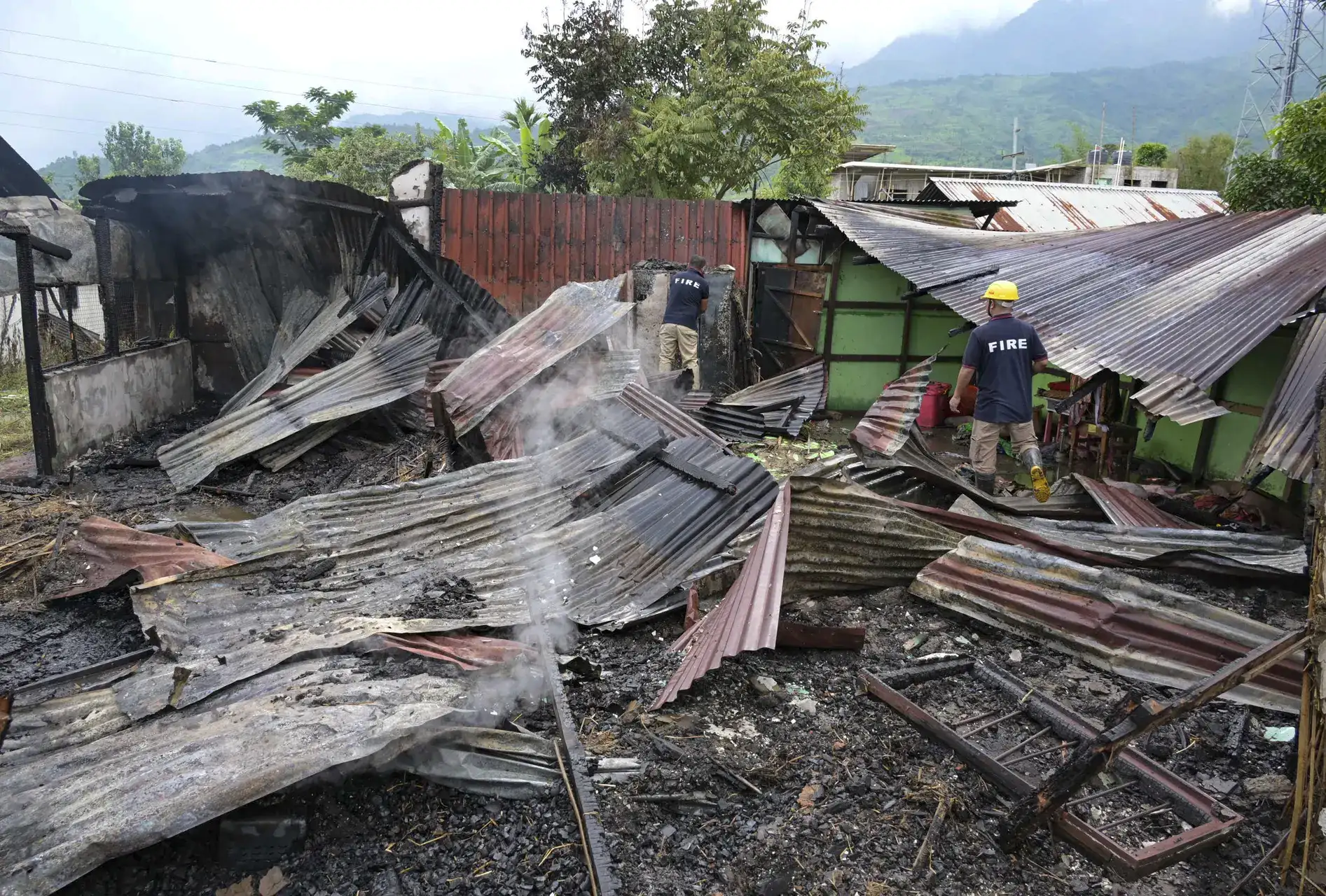 Fresh tension in Manipur after houses...
