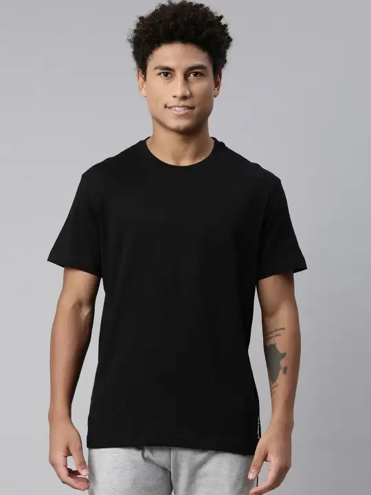 Image for Levi's-Men'sSoftPureCottonRoundNeckHalfSleeveT-shirt