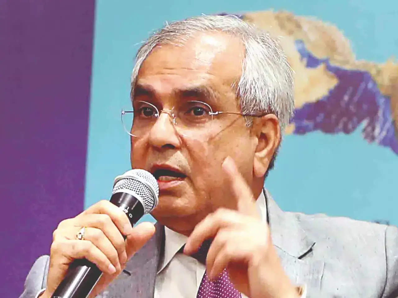 Ex NITI Aayog vice chairman Rajiv Kumar got attracted to Naxal ideology as student, hung Che's poster in room: New book