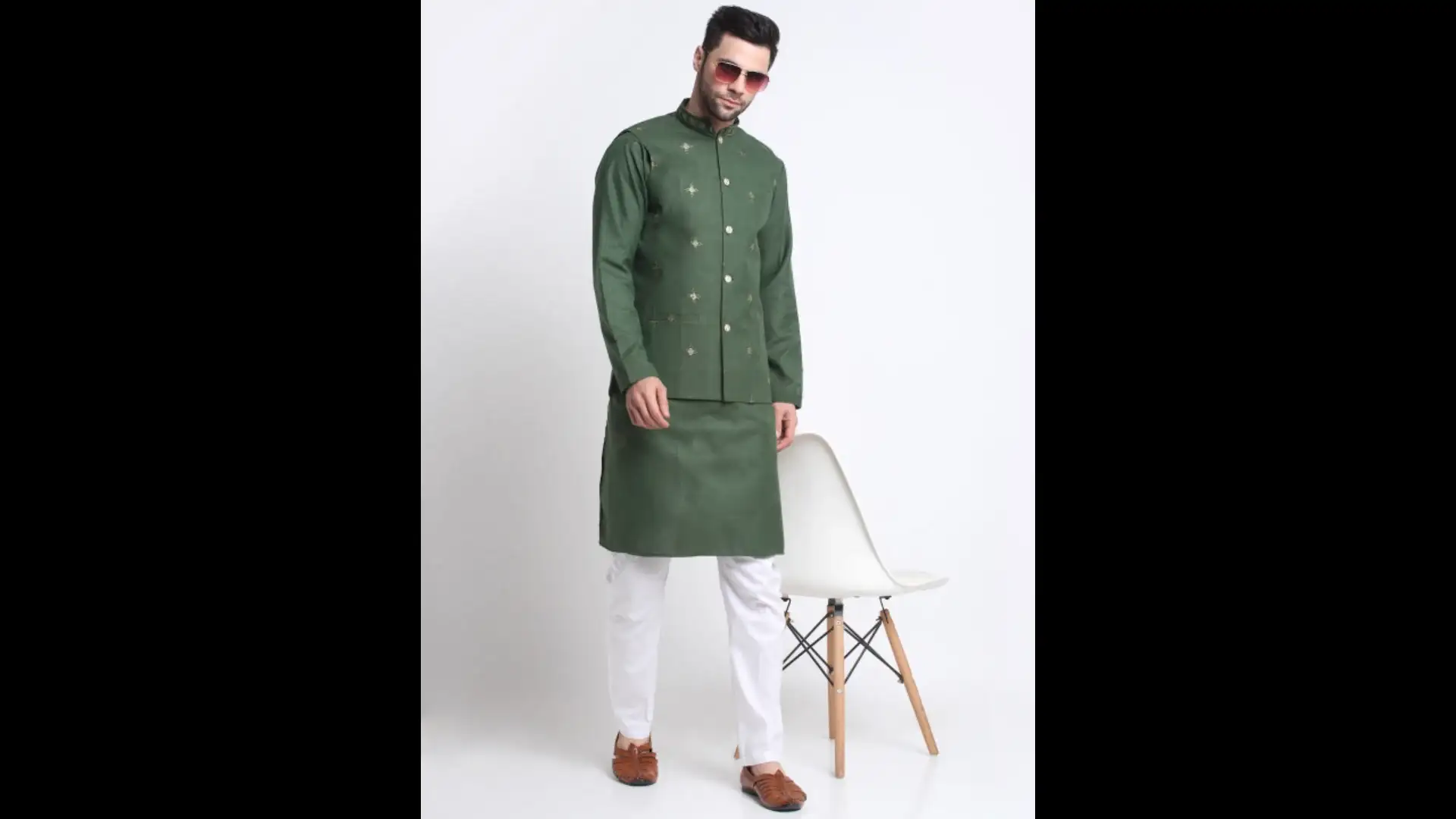 Image for KRAFTINDIA-MandarinCollarKurtaWithPyjamas%26amp%3BSequinnedNehruJacket