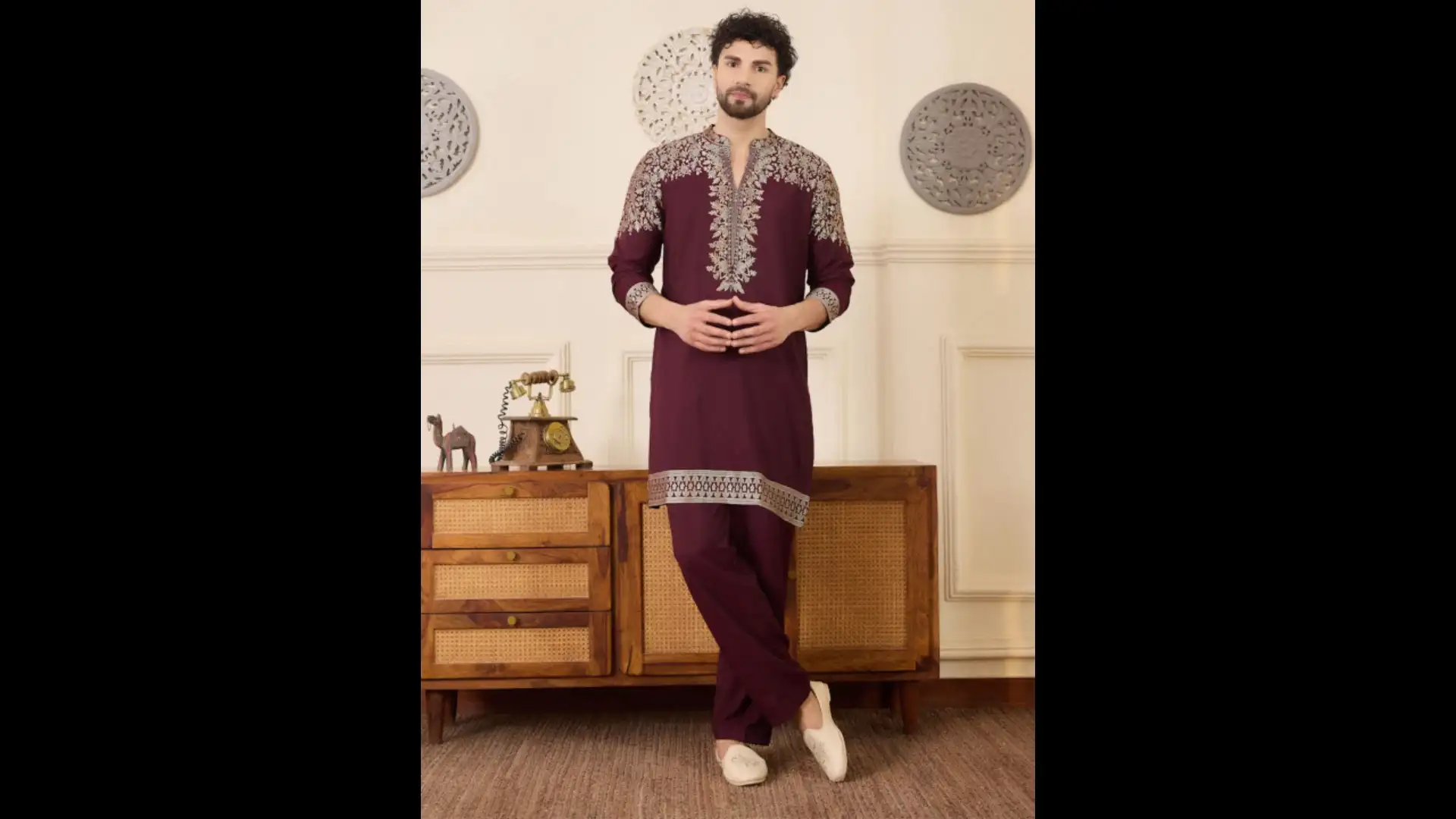 Image for HouseofPataudi-MenButtiDetailingJacquardWorkKurtaWithBottom
