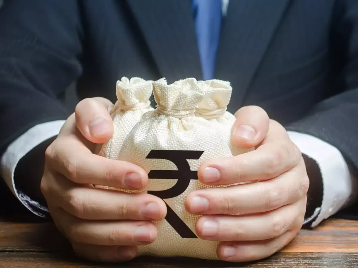 As banks shrink microfinance books, bigger MFIs prepare to grab the gap
