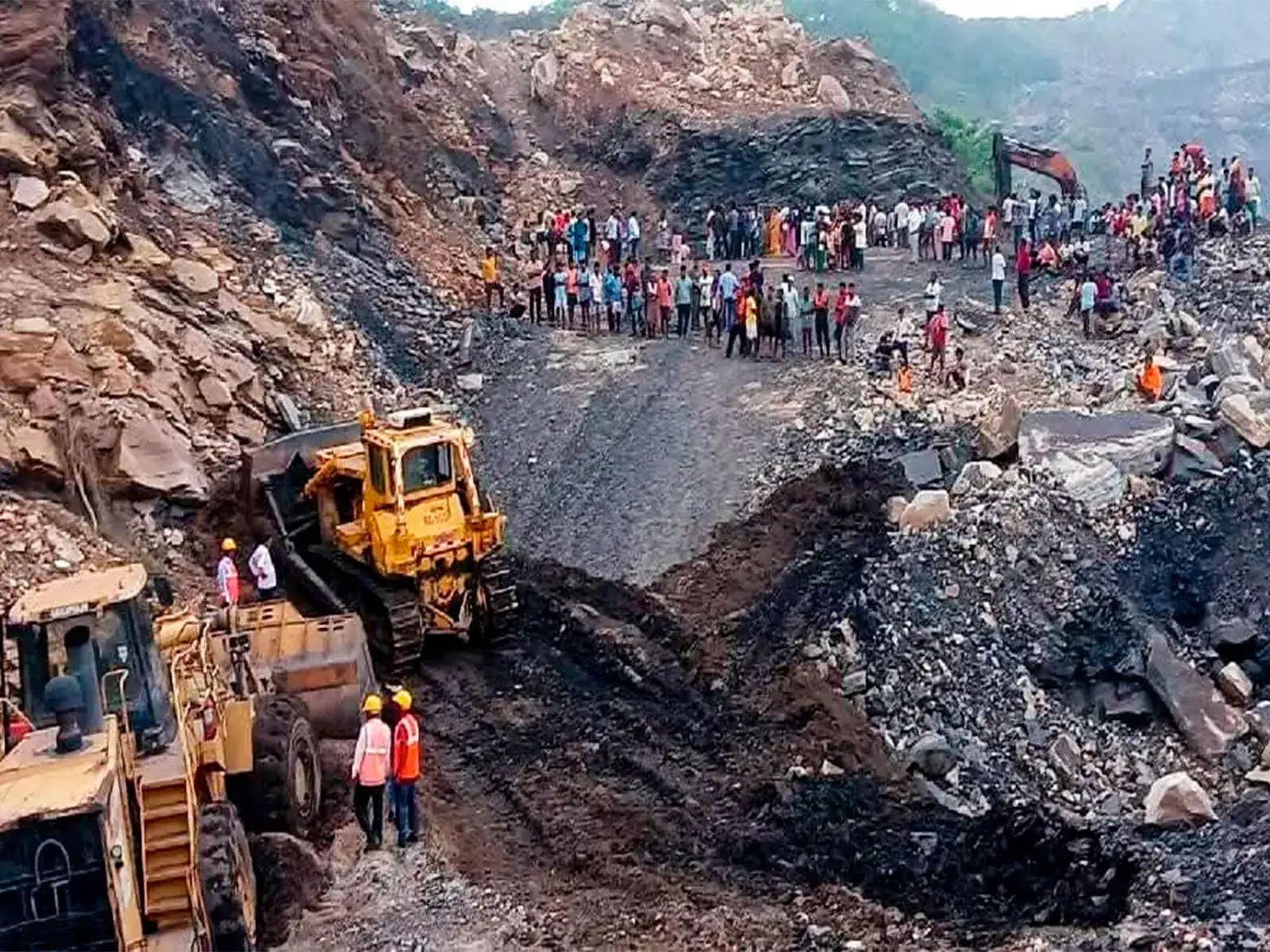 Govt's Rs 7,280 crore rare earth magnet scheme draws 20 bids, including L&T, Coal India, ReNew
