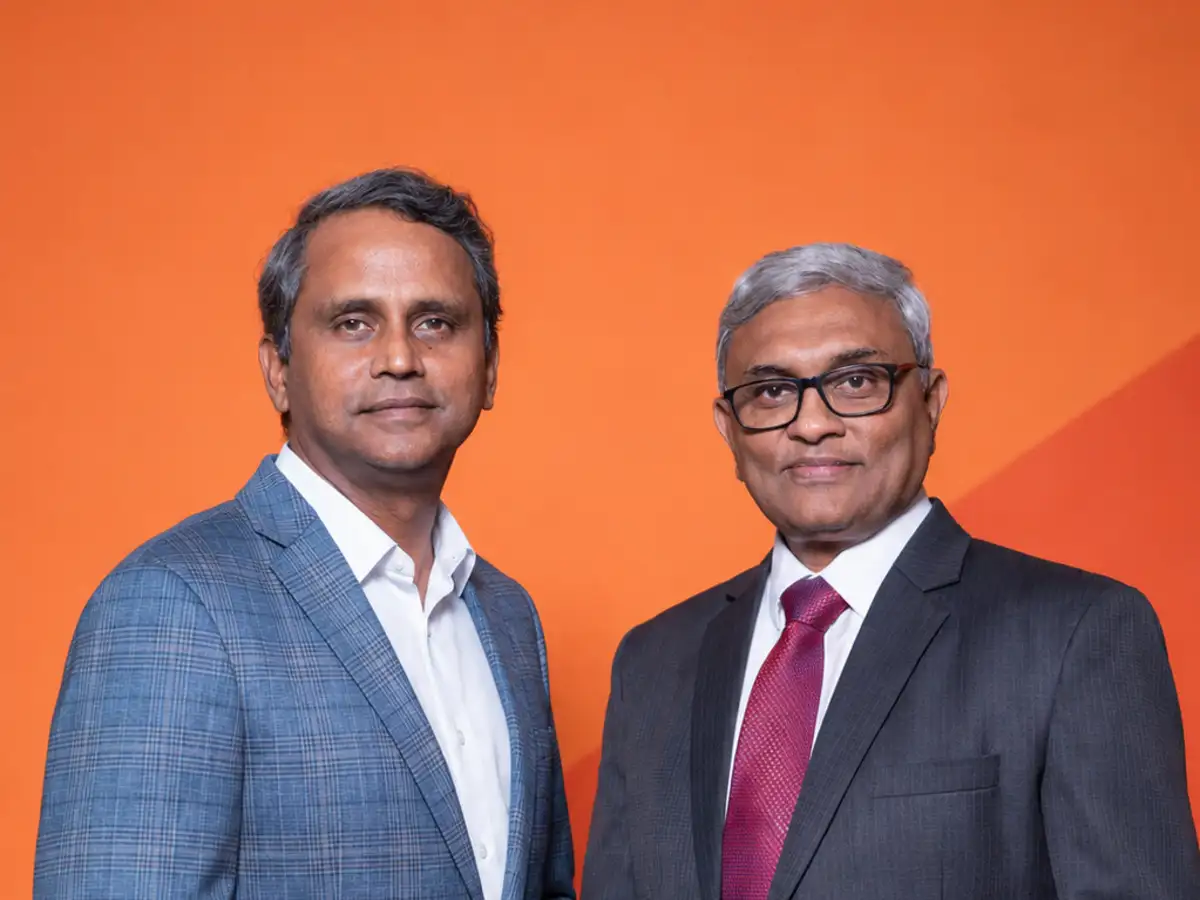 Image for QNu_Colleagues_Group_Portrait_1200x900