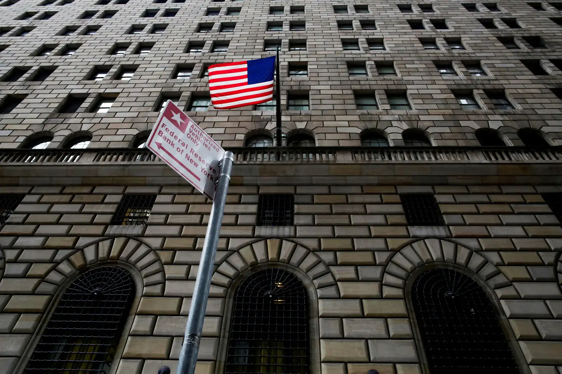 Four regional Fed banks backed rate hike ahead of July decision, minutes show