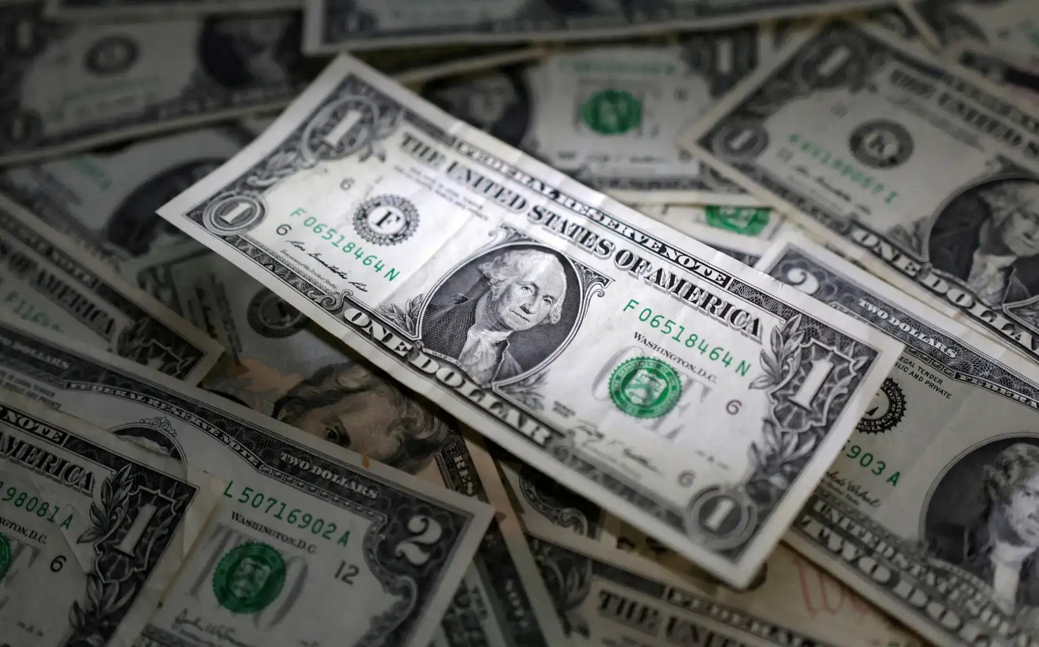 Dollar near eight-day high as US data lifts Fed hike bets