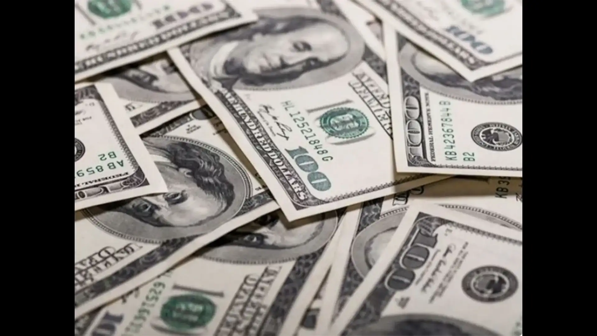 Short-term rates ease as banks see surge in dollar deposits
