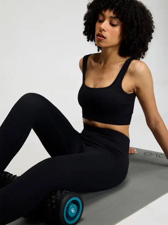Image for CAVA-RavenBlackContouredSeamlessSportsBra