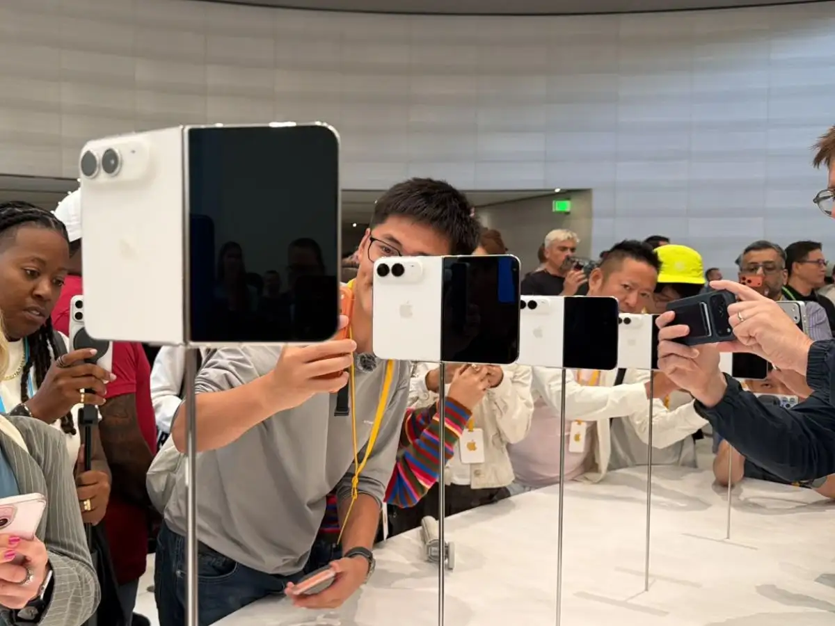Apple iPhone Duo