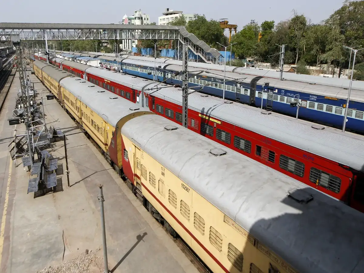 Railways to upgrade older trains with 6,000-HP locomotives