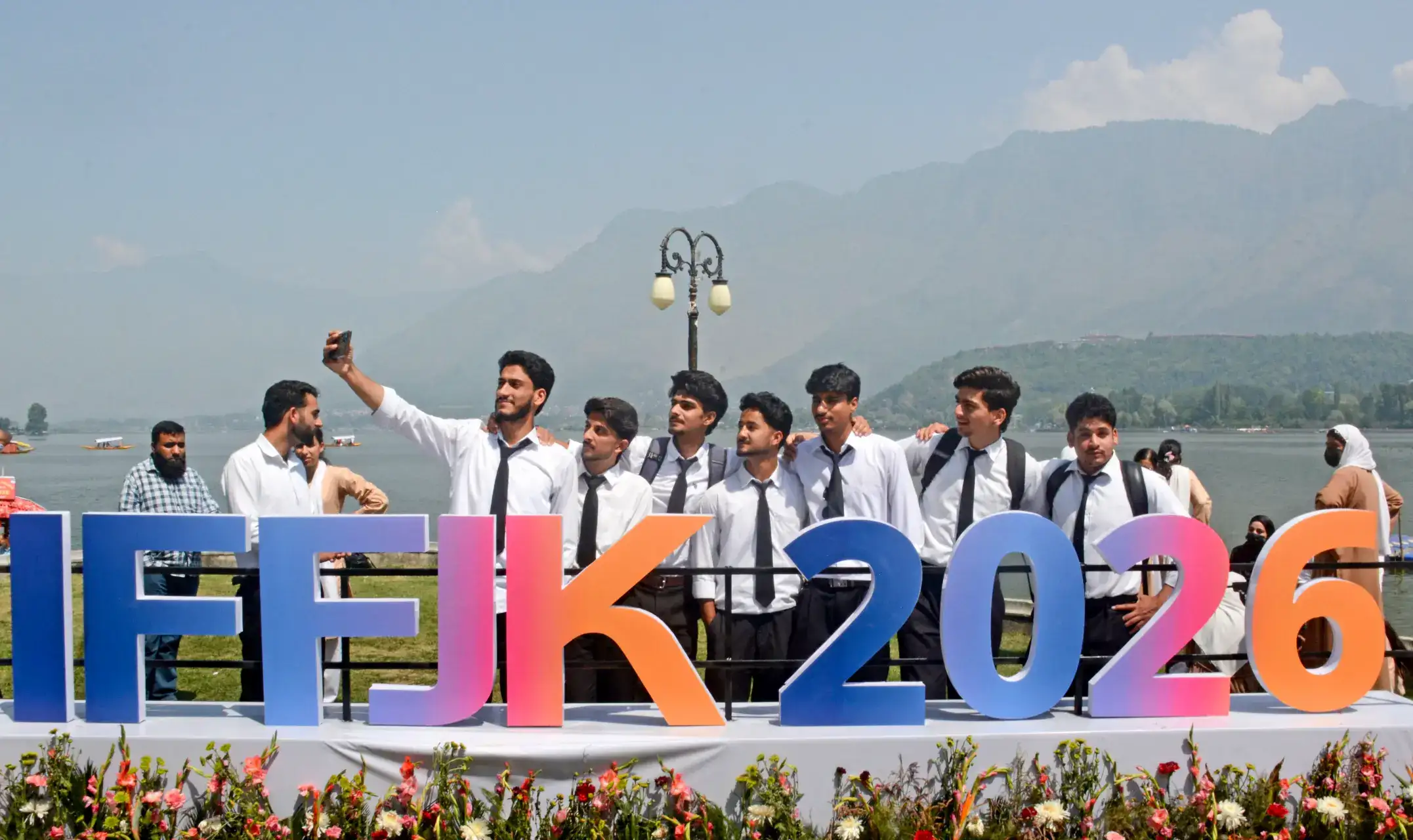 International film festival in Kashmir ends on Usha Uthup note, films makers want more local participation 