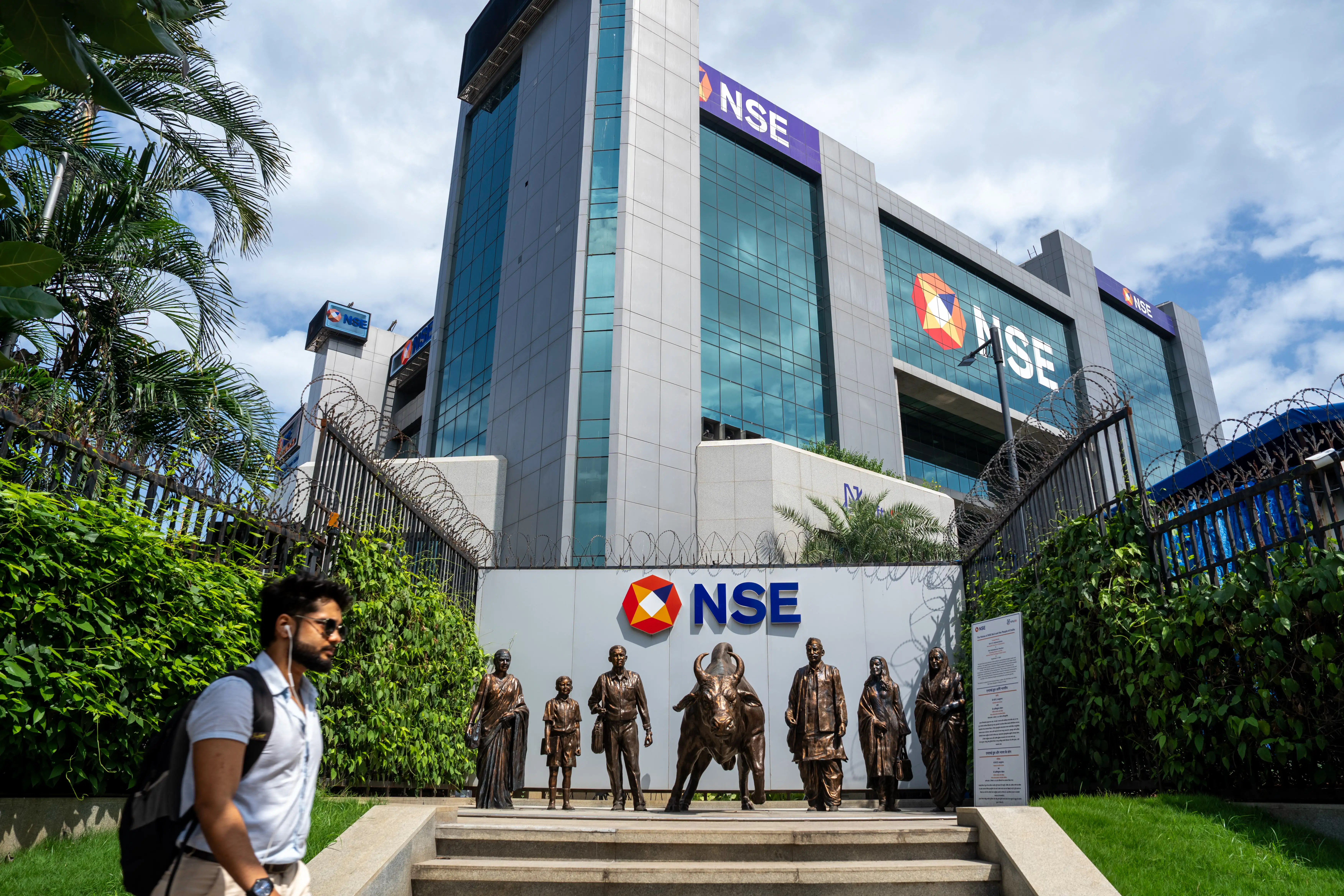 Landmark NSE IPO threatens to hollow out India shadow market