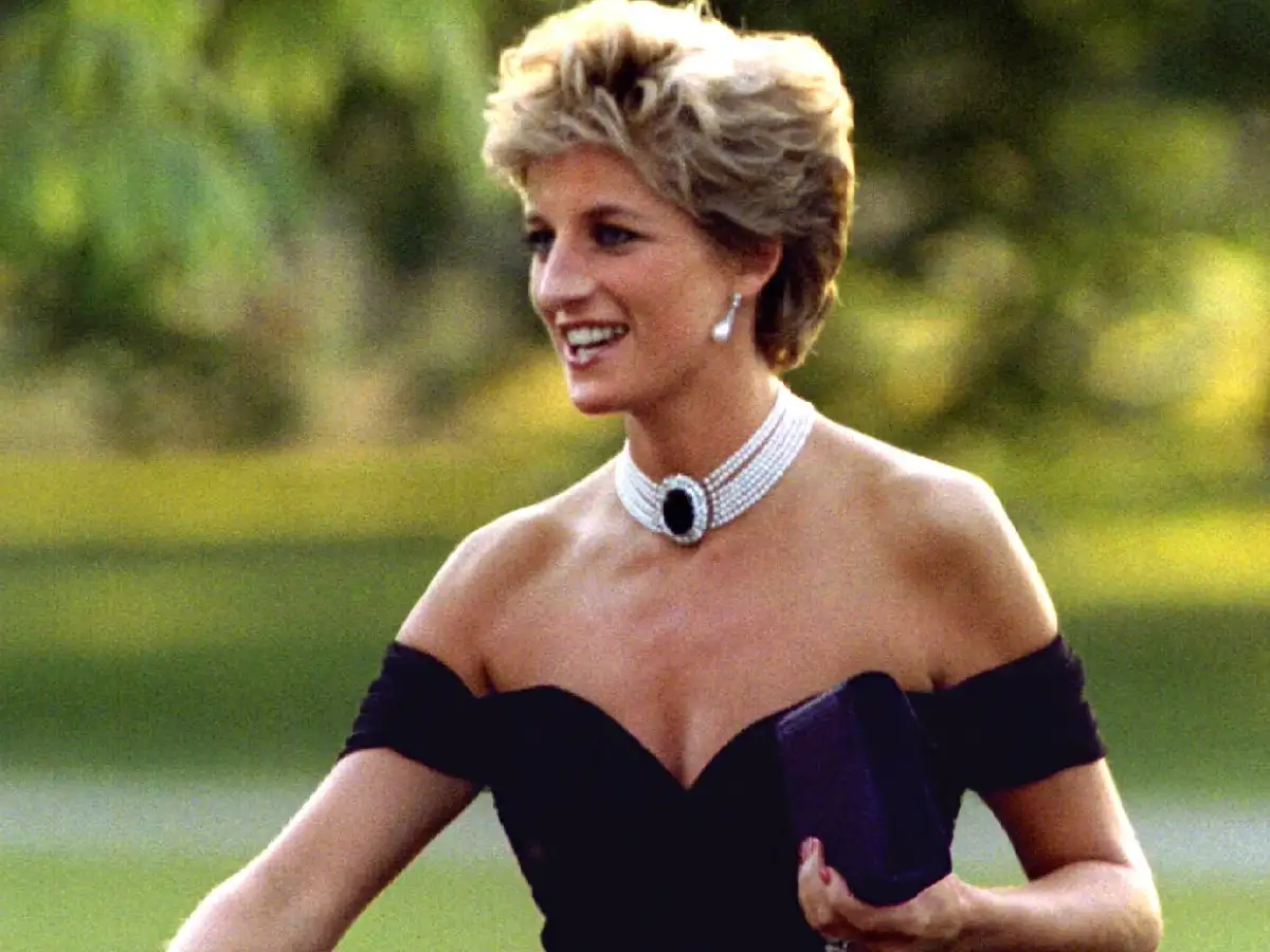 Quote of the day by Princess Diana: 'I don’t go by the rule book. I lead from the heart, not the head.' Life lessons &amp; inspiration from the Princess of Wales on staying true to yourself &amp; finding the courage to live by your own values 