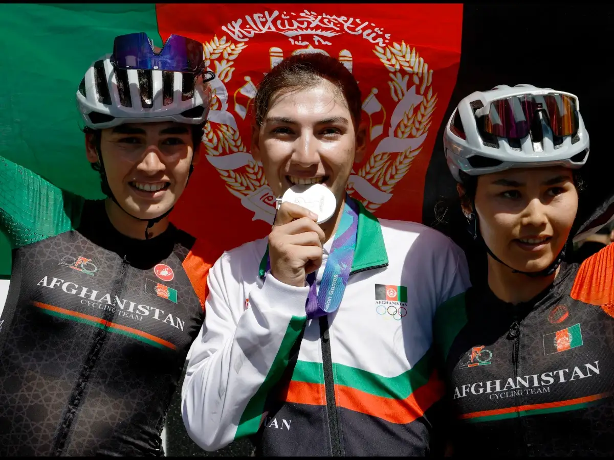 Afghan cyclist Fariba Hashimi who disguised herself as man wins Asian Games silver 