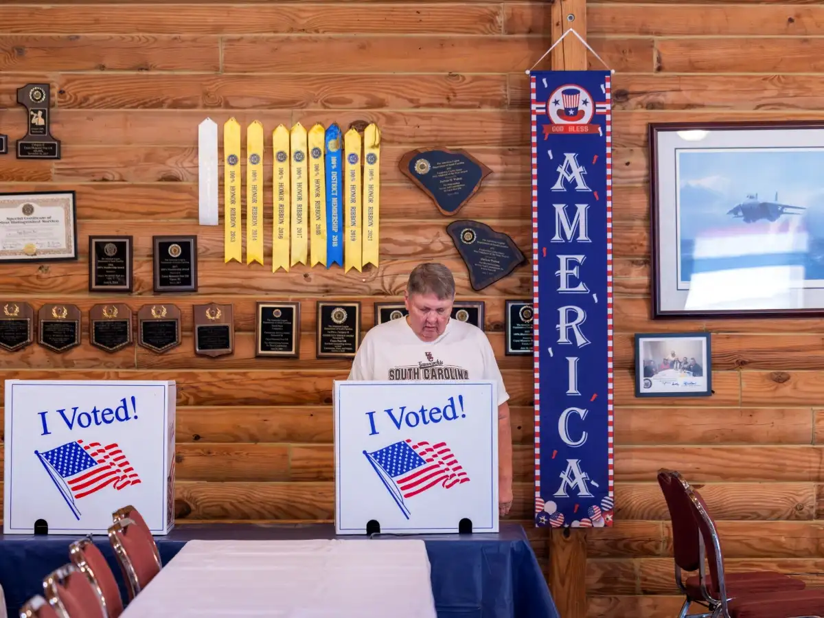 AI political ads warp reality ahead of US midterms 
