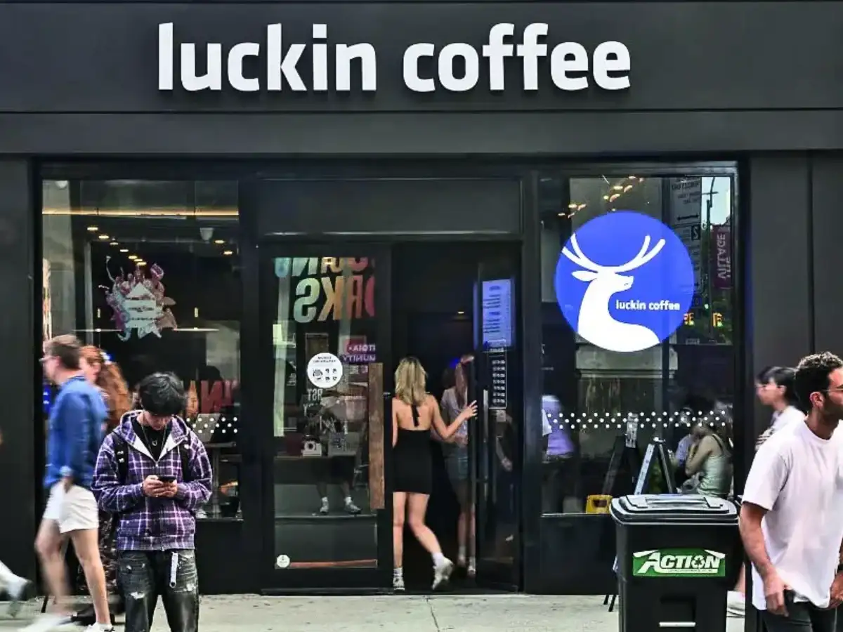 Caffeine clash: Starbucks slayer now brews a global coffee blend 