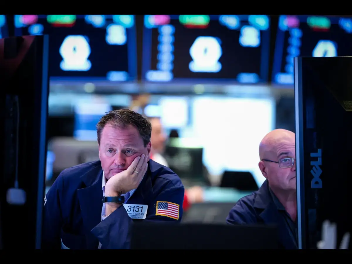 US stock market today: Why Dow Jones falls while S&amp;P 500 and Nasdaq climb as Nvidia, Oracle and Intel gain on oil retreat 