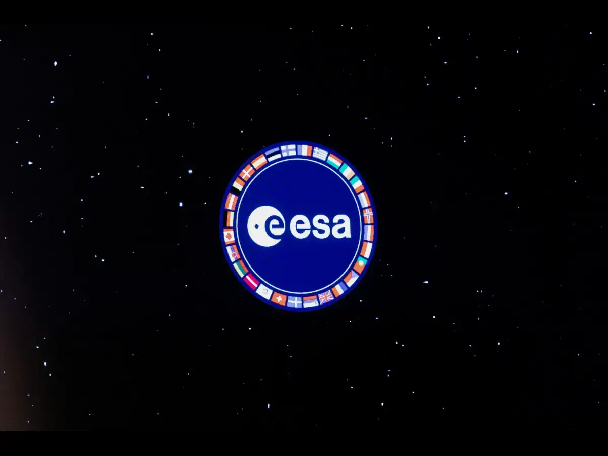 In 2023, a spacecraft was launched to explore the largest planet in our solar system and its icy moons in depth. Eight years later, it will finally reach its target 