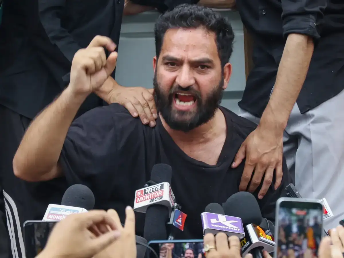 AAP MLA Mehraj Malik marshalled out of J-K Assembly 