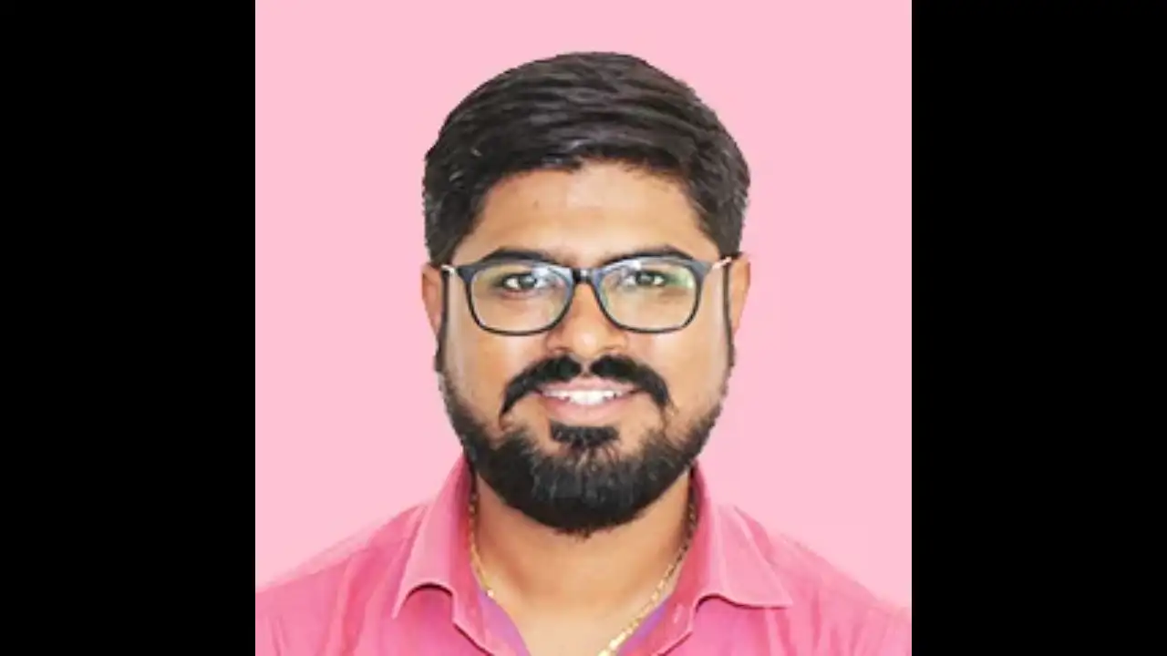 In 2016, Ajay Patel left his systems-engineer career to co-found ThemeSelection; by 2026, his startup was selling customizable UI kits to developers worldwide 