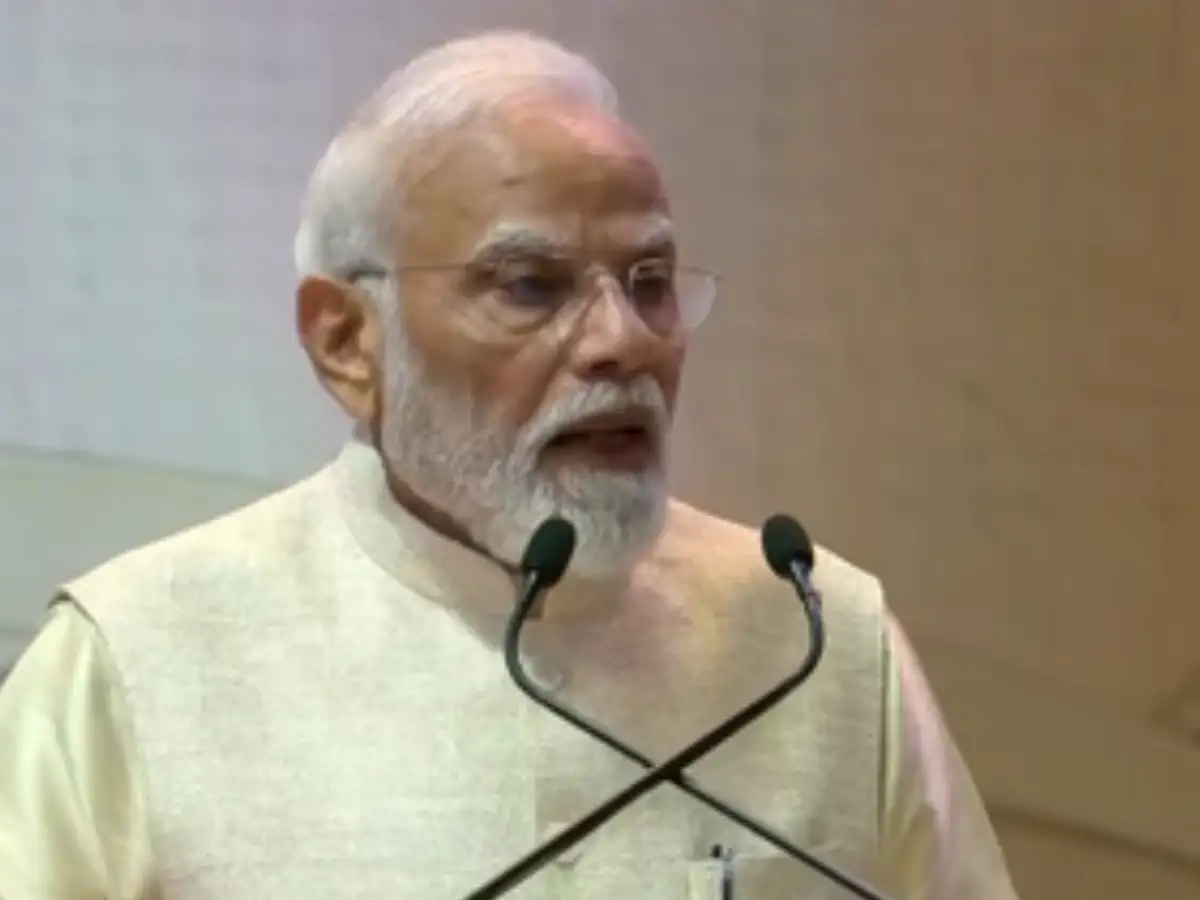 Must bring youth into public services who are not attracted by public office: PM Modi 