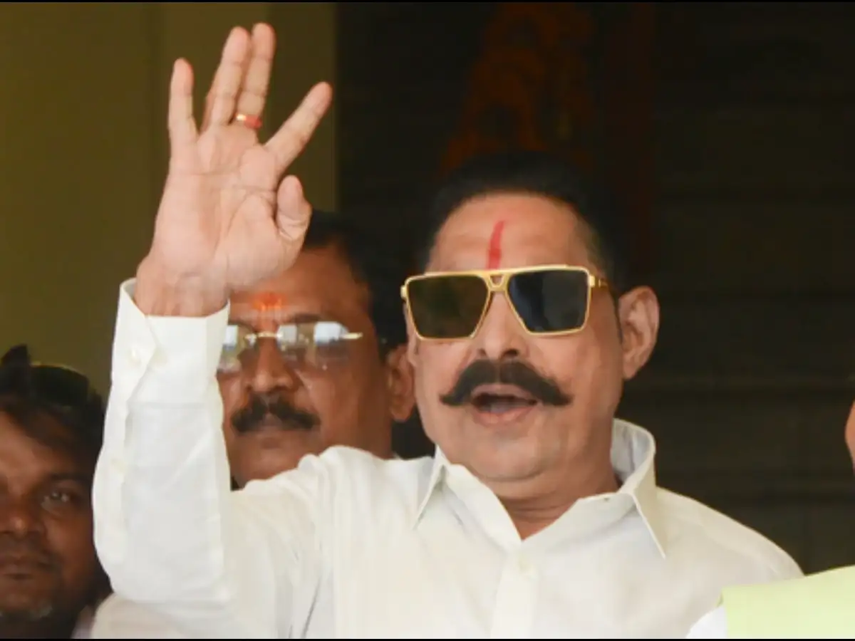 MLC polls: JD(U)'s Anant Singh raises eyebrows by accompanying Jan Suraaj candidate for nomination 