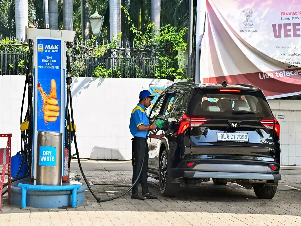 India directs private fuel retailers to stop rationing sales