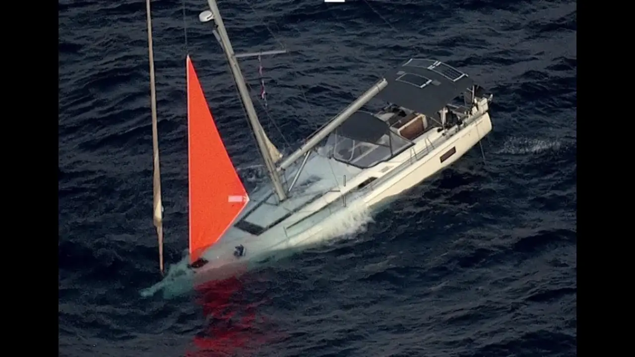 Who were the sailors who survived 18 hours after sperm whales sank their yacht 
