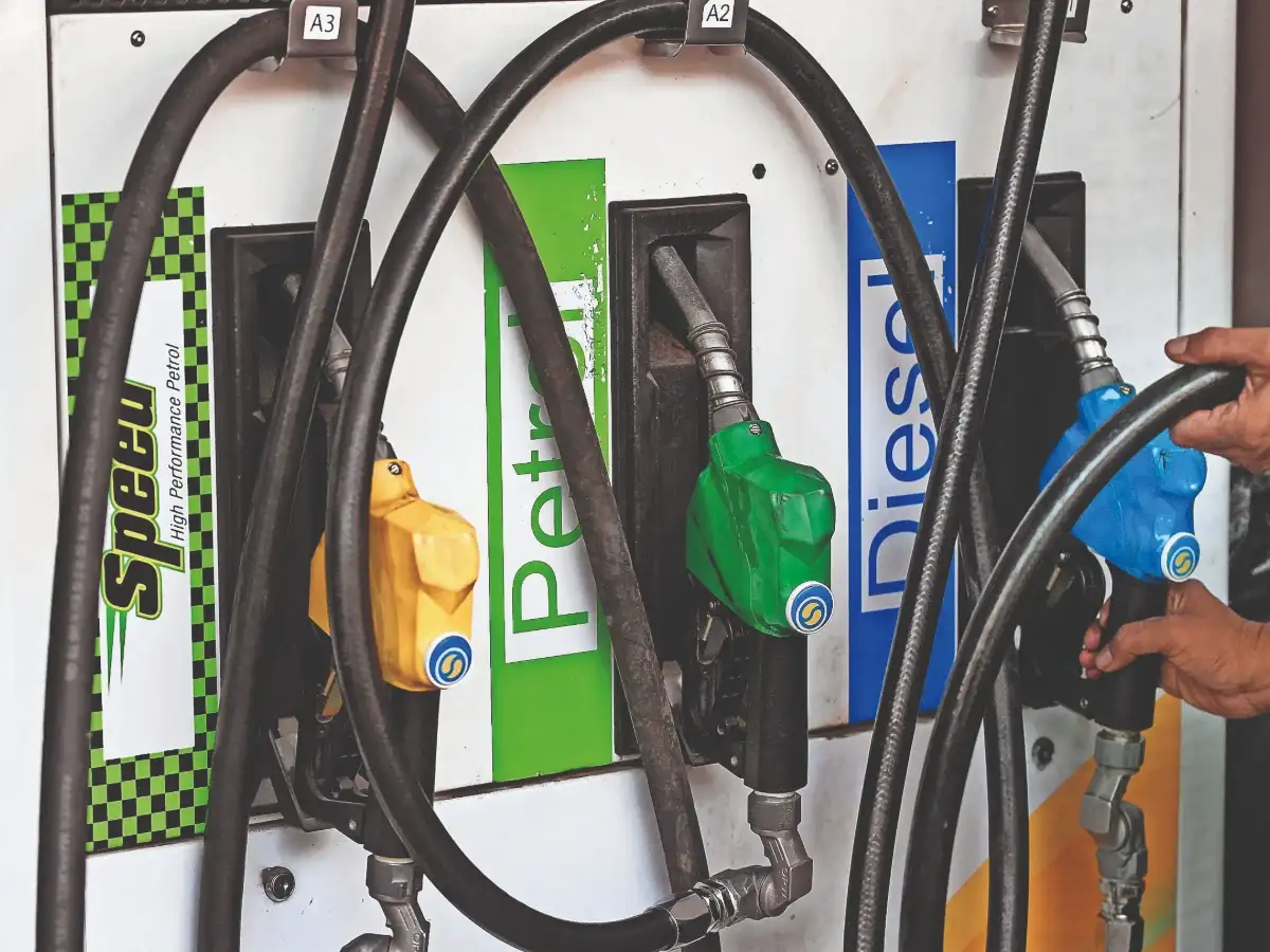 India's September fuel demand rises for petrol and diesel, LPG falls