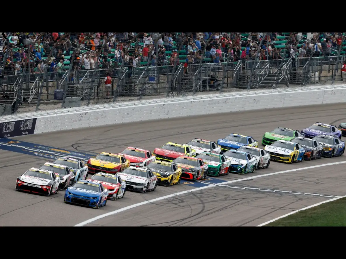 NASCAR in Las Vegas: Drivers pay homage to late Cup series legend Kyle Busch. Check favourites to win race 
