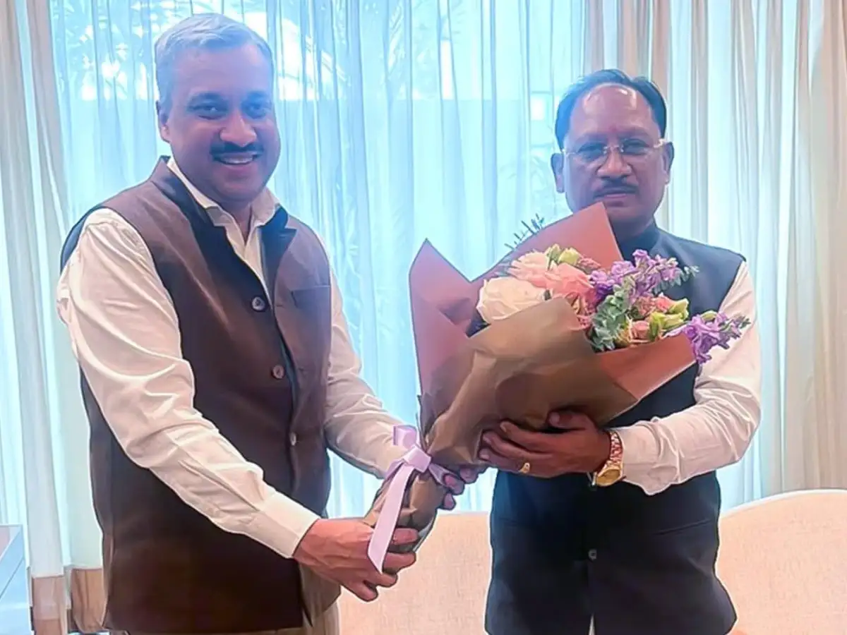 Chhattisgarh CM Sai reaches Singapore to pitch state’s investment potential 