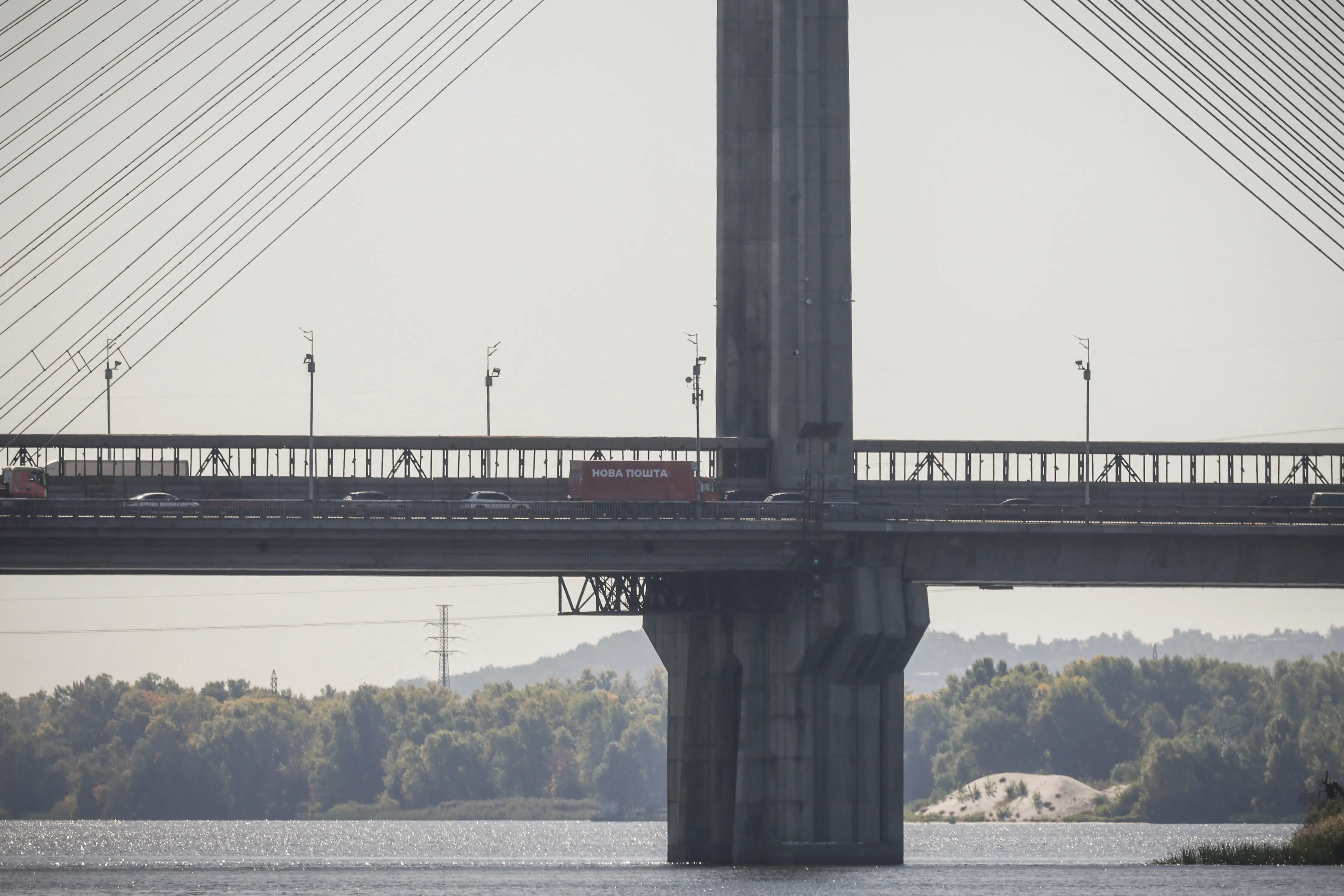 Bridge across Dnipro river in Kyiv hit during Russian air attack, mayor says 