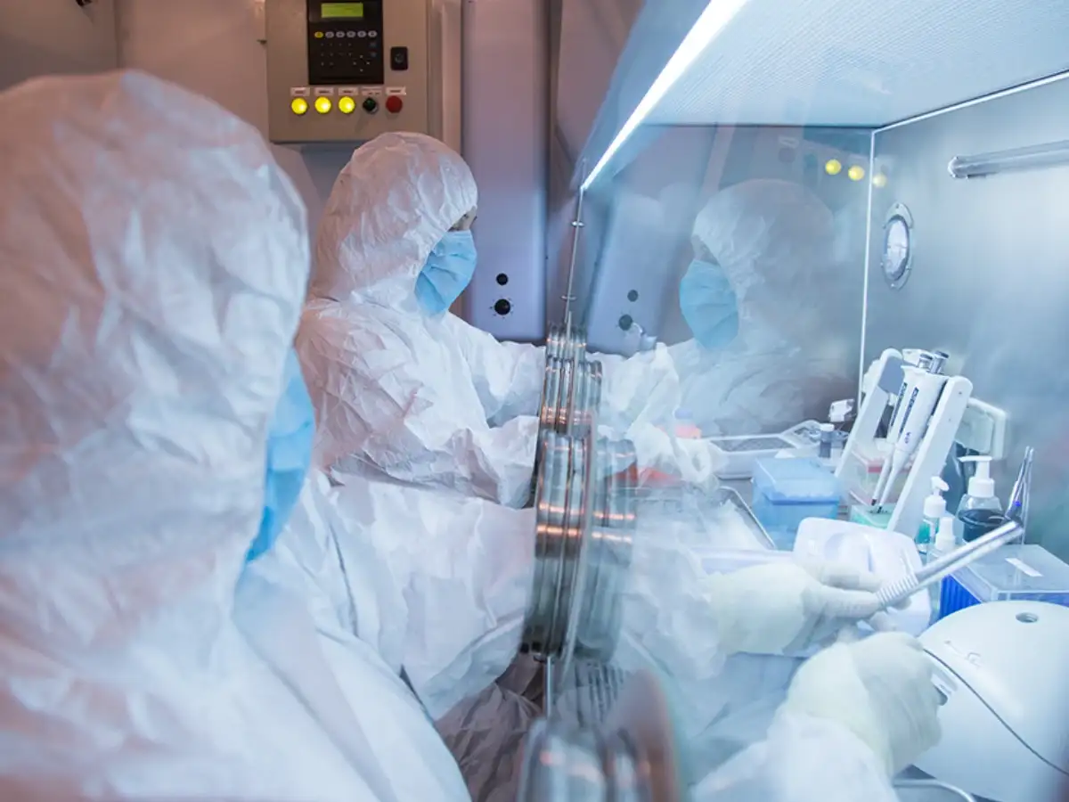 Russia quarantines Siberia hospital after plague lab worker dies of unknown pneumonia 