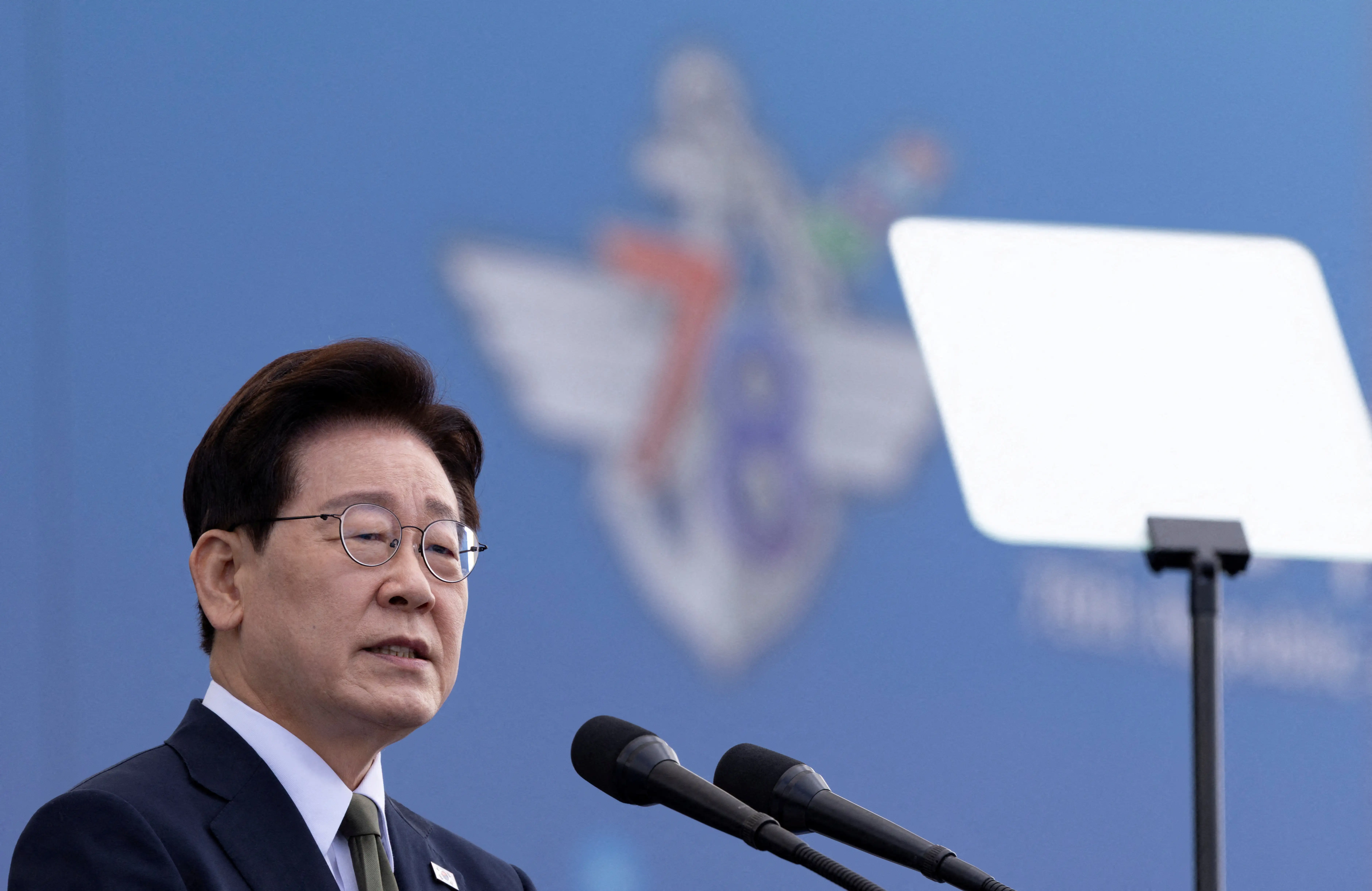 South Korea's Lee says AI appears to have been used in bank hacks