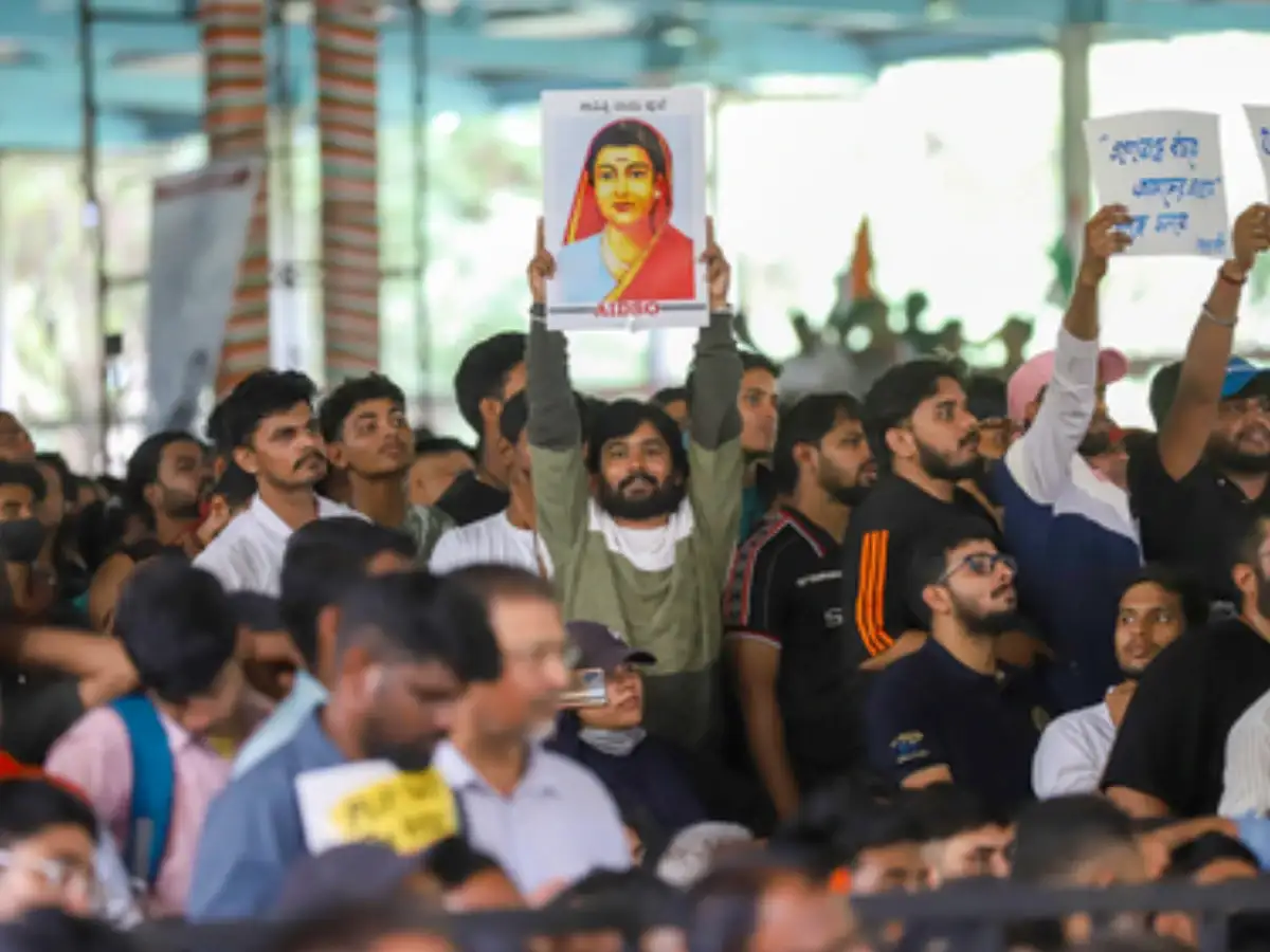 Protest in Bengaluru against SIR; demand CEC Gyanesh Kumar’s resignation and return to paper ballots 